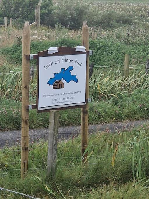 Loch An Eilean Pod Isle Of South Uist Villa Pollachara Exterior photo